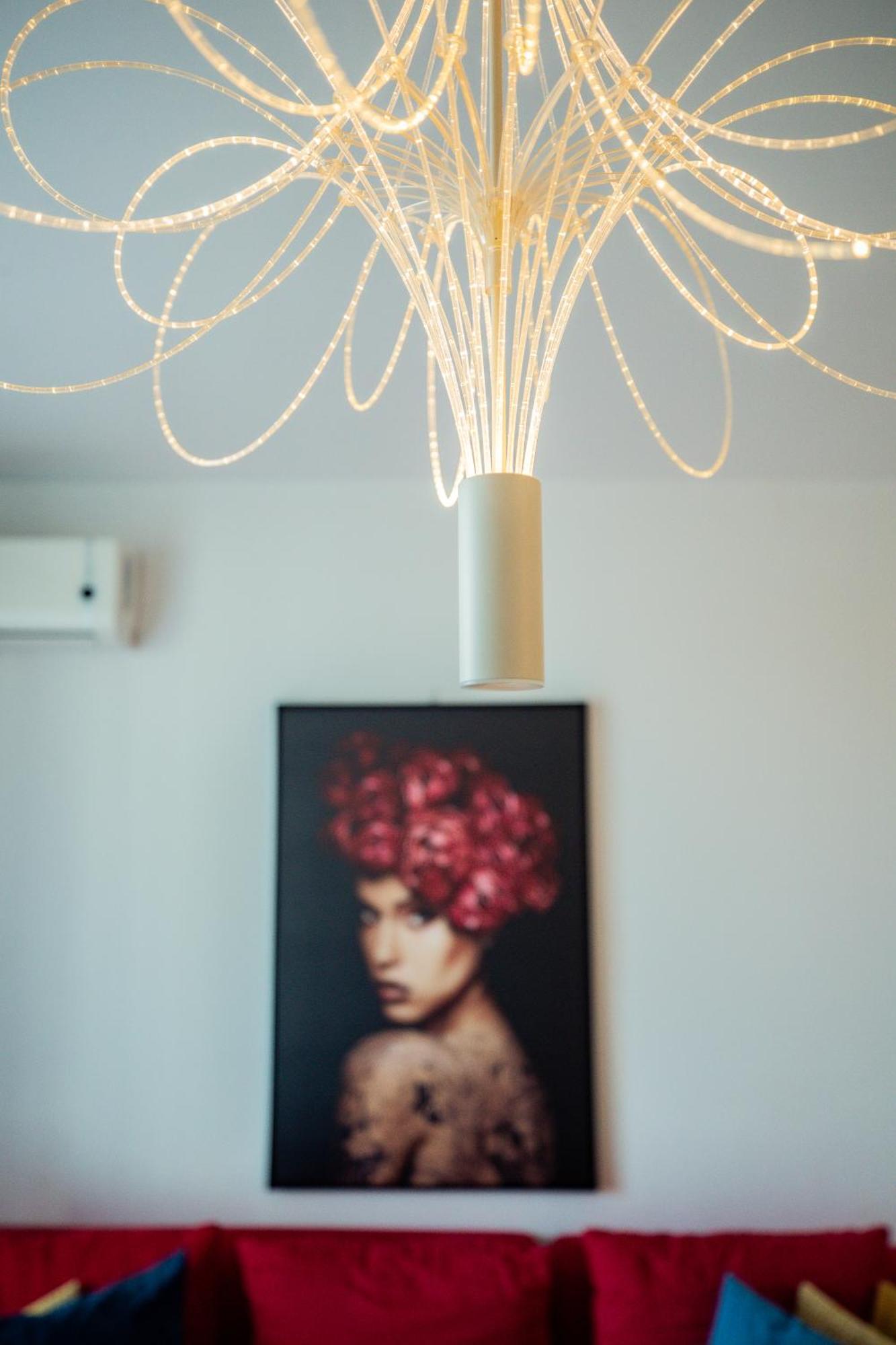 Red Hotel Riviera Suite&Lake Cluj-Napoca Buitenkant foto